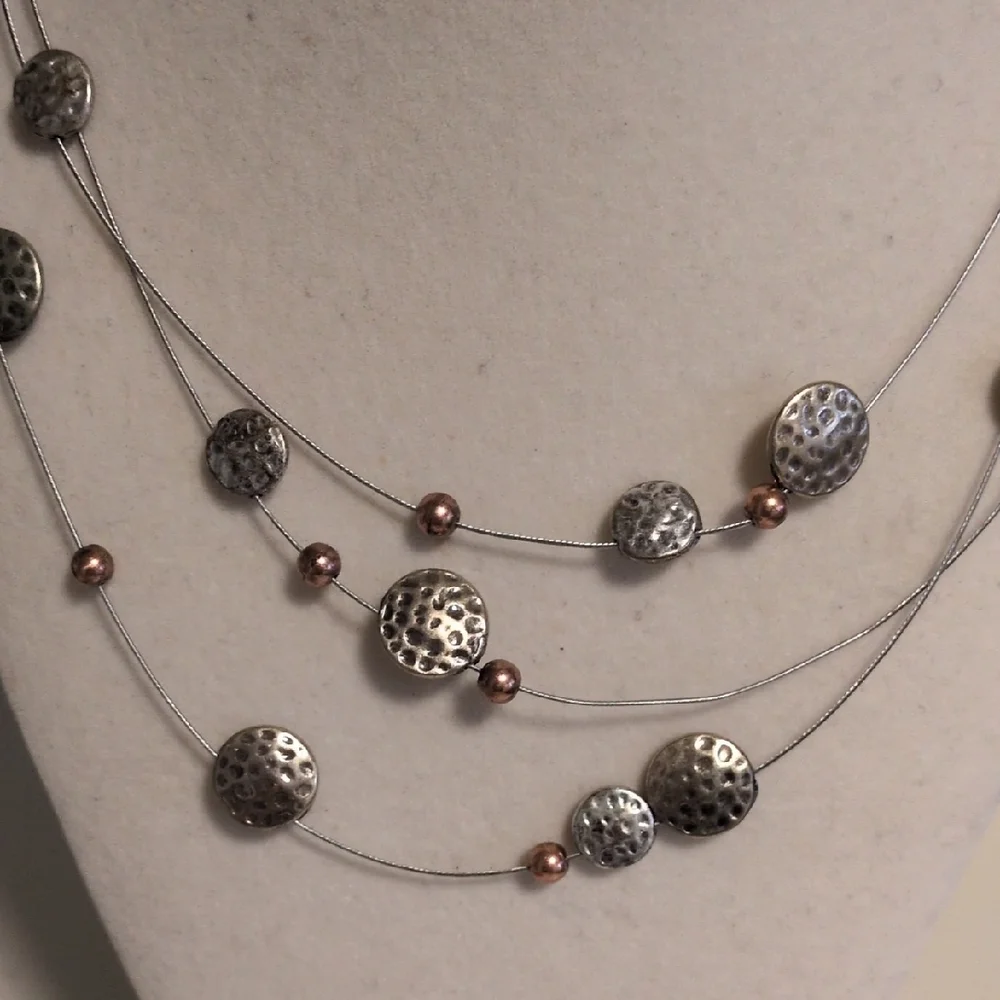 Vintage Gold Silver and Bronze Hammered‎ Beaded Wire Necklace 14